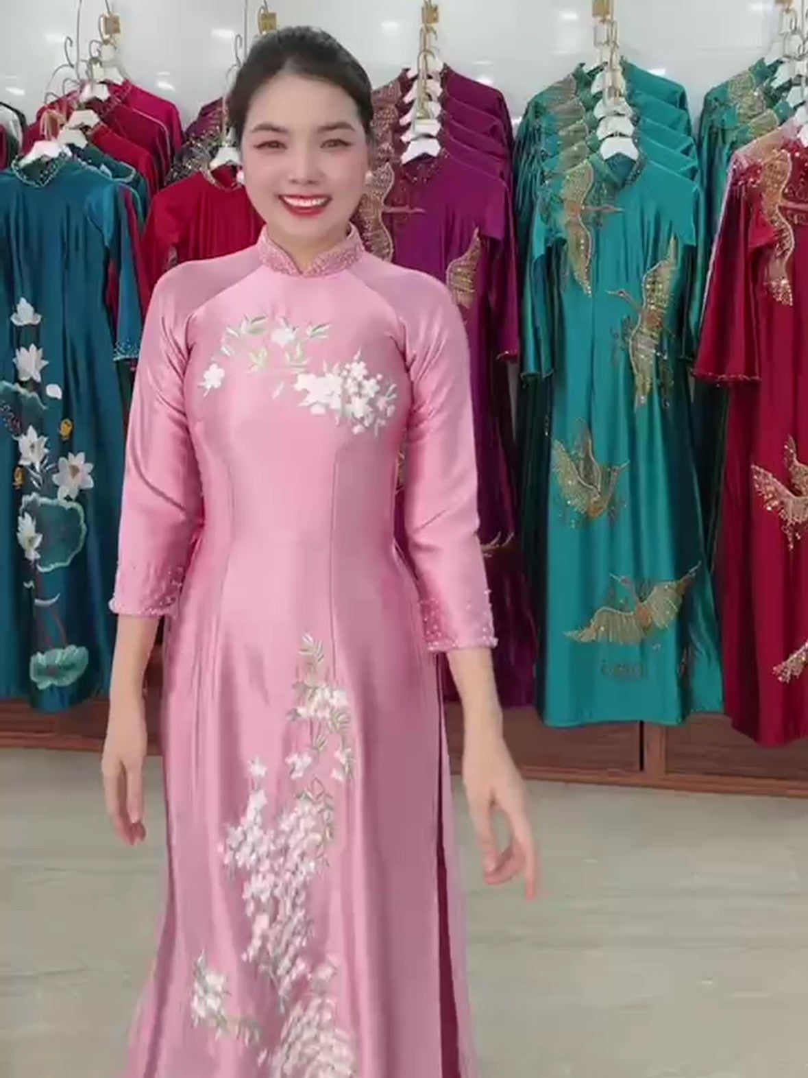 TH-TR: Ao Dai 9999 theu-plain.