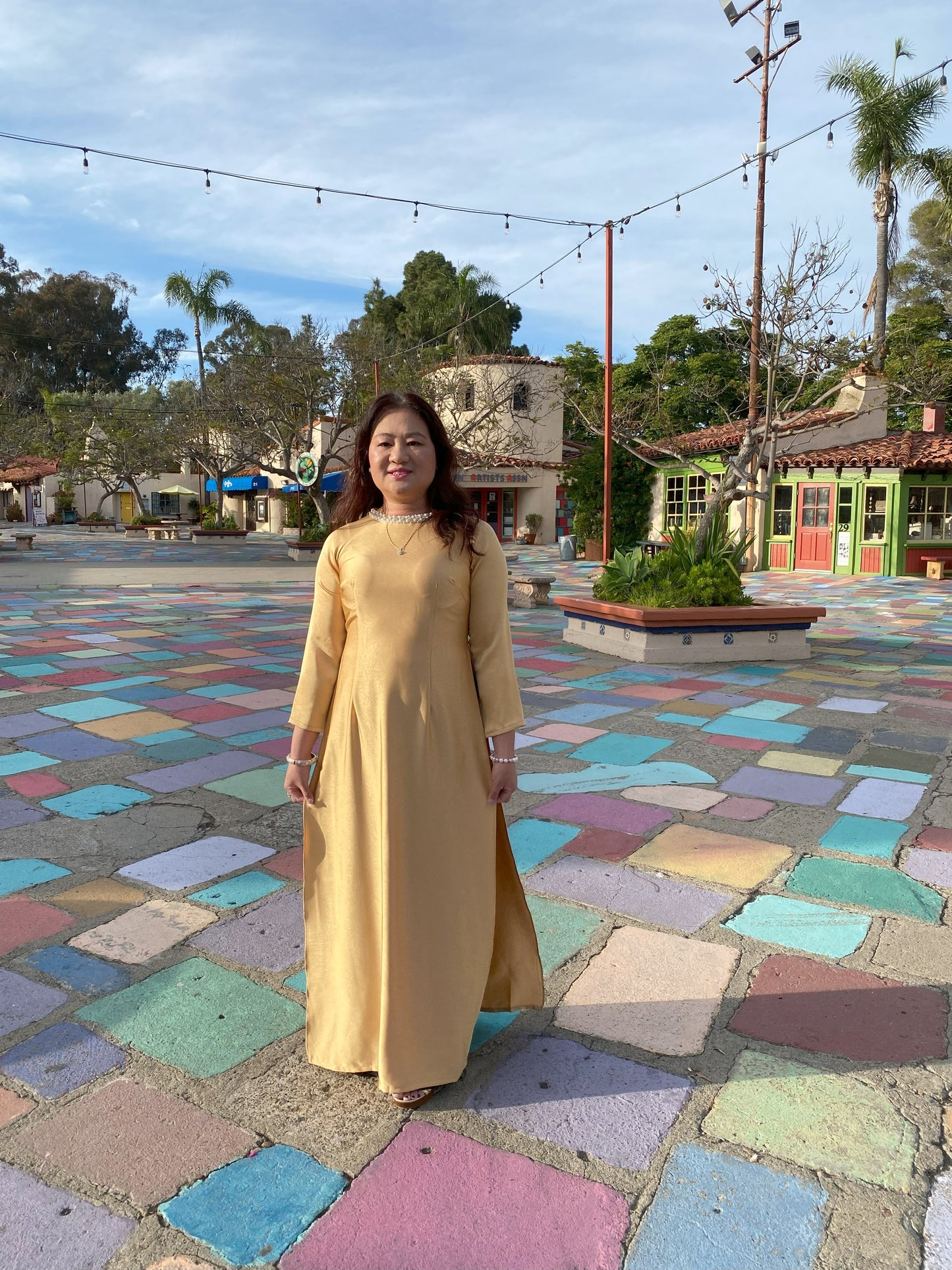 1. Ao Dai tron dinh co