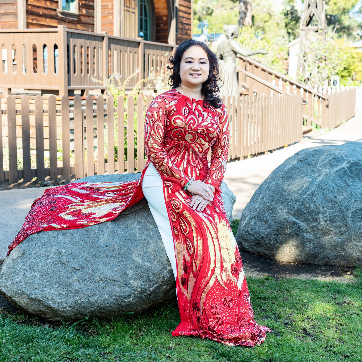 2. Women (Ao Dai Nu)