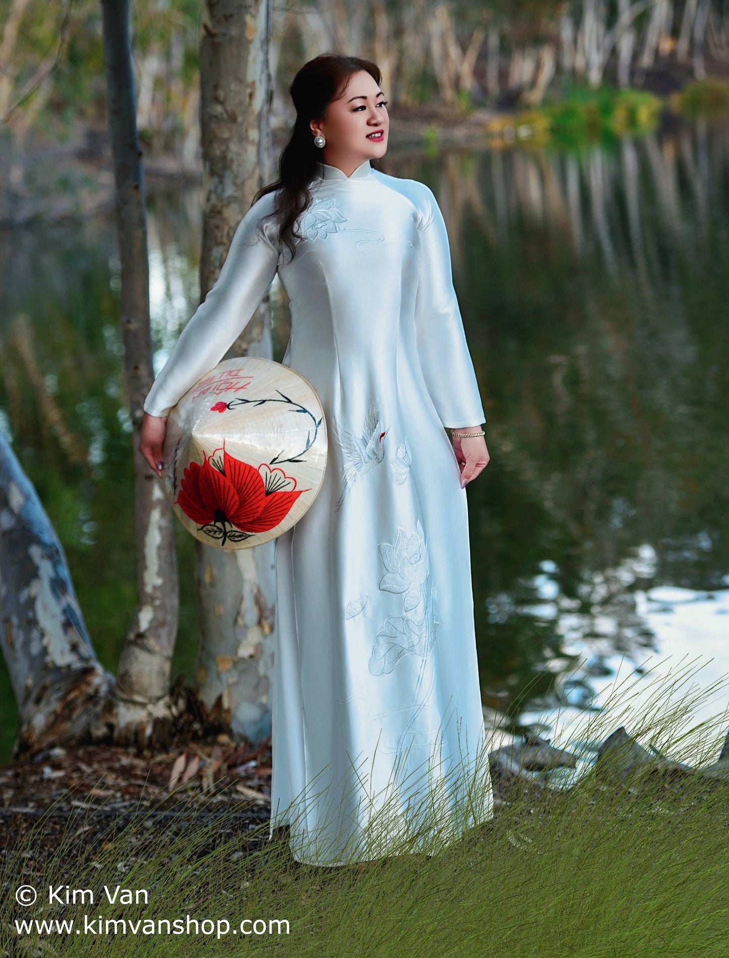 W9999-T1: Ao Dai Trang, theu 9999