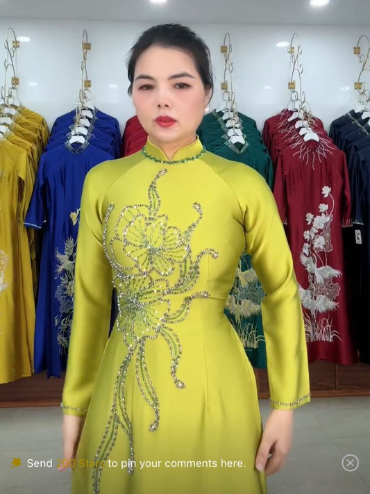 2. Hang Dinh